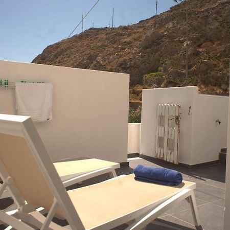 Moschatos Beach House Kamári 外观 照片