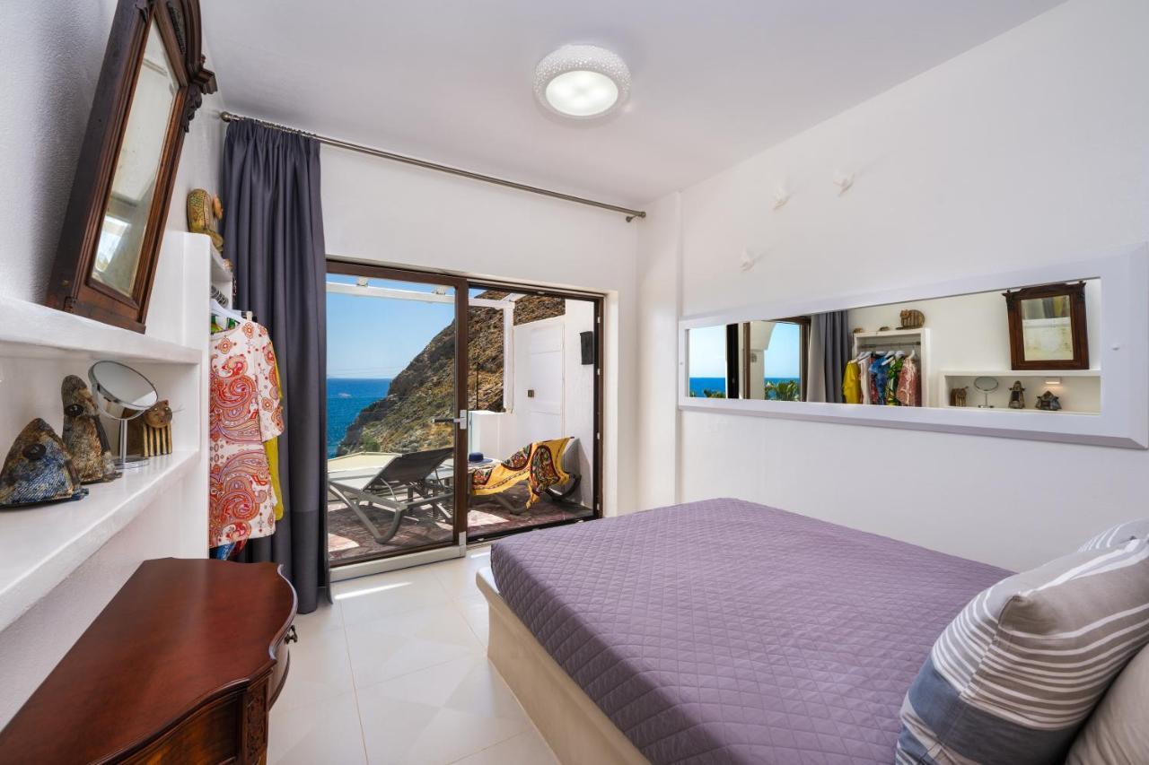 Moschatos Beach House Kamári 外观 照片