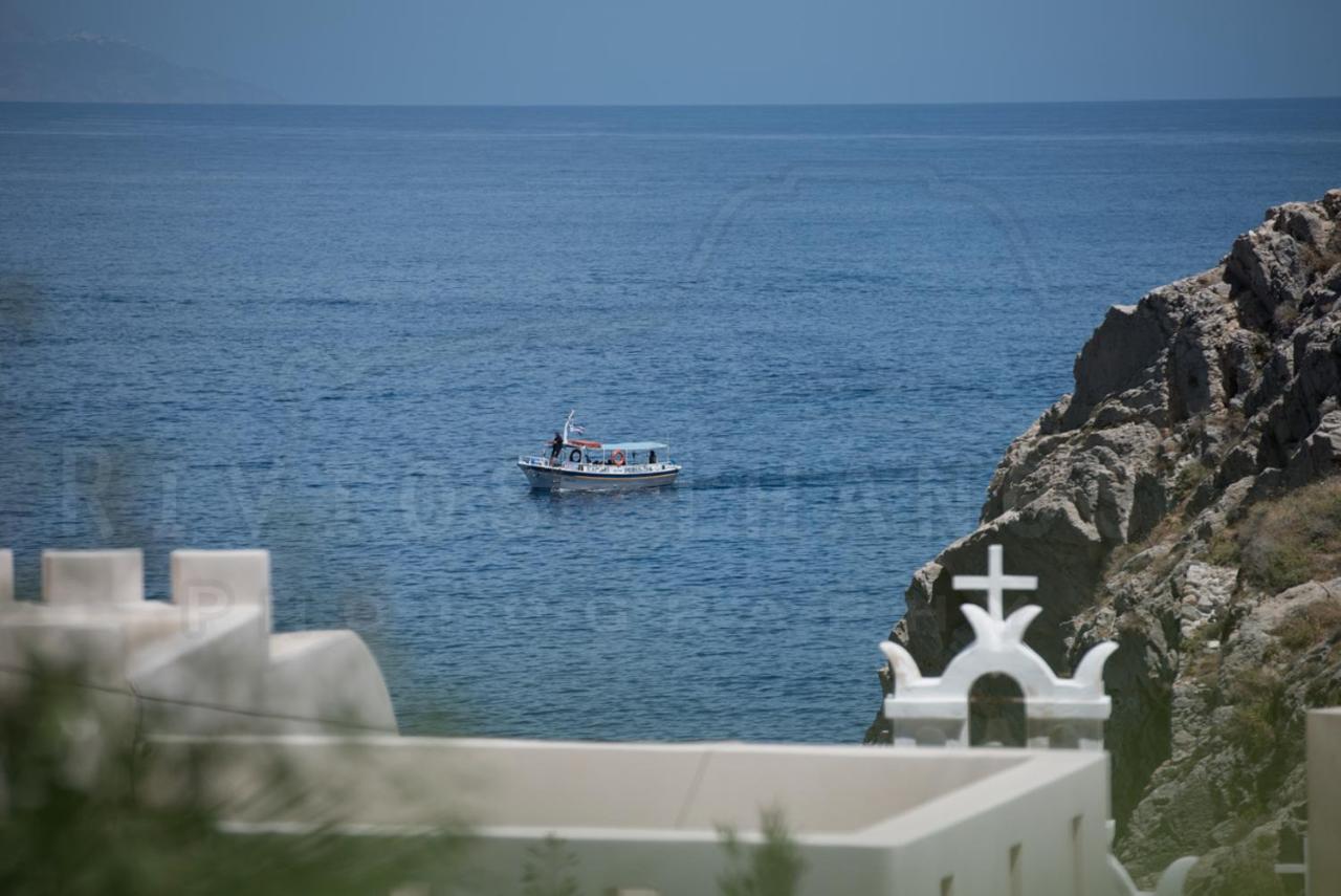 Moschatos Beach House Kamári 外观 照片