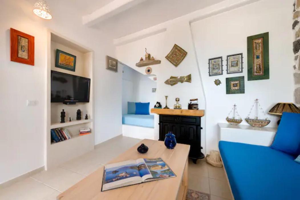 Moschatos Beach House Kamári 外观 照片