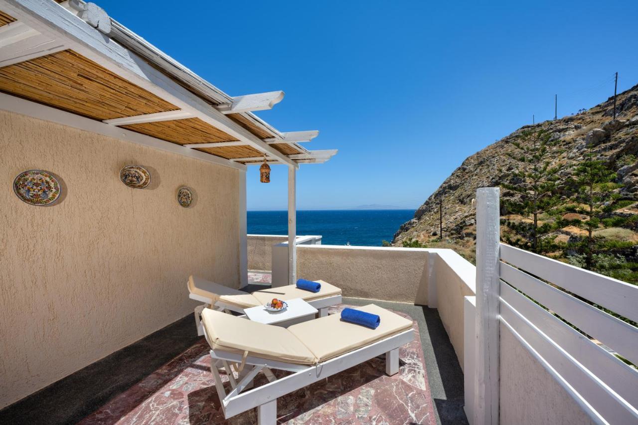 Moschatos Beach House Kamári 外观 照片