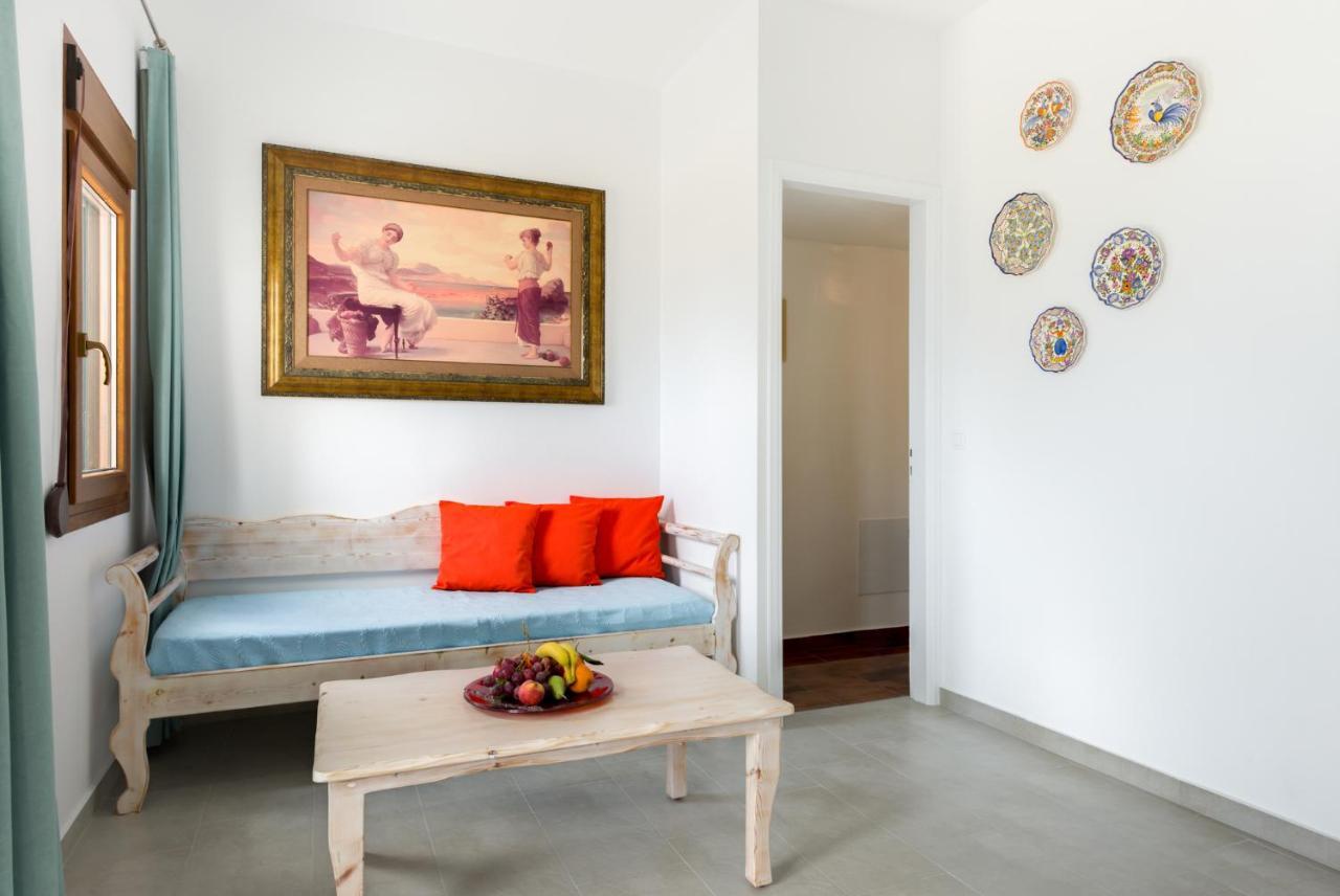 Moschatos Beach House Kamári 外观 照片