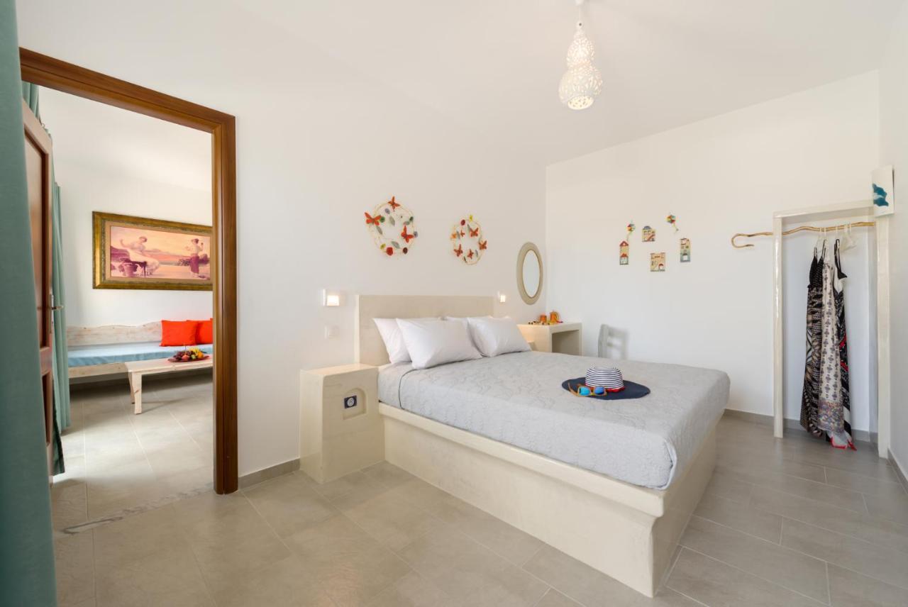 Moschatos Beach House Kamári 外观 照片