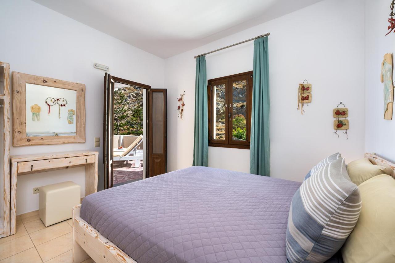 Moschatos Beach House Kamári 外观 照片
