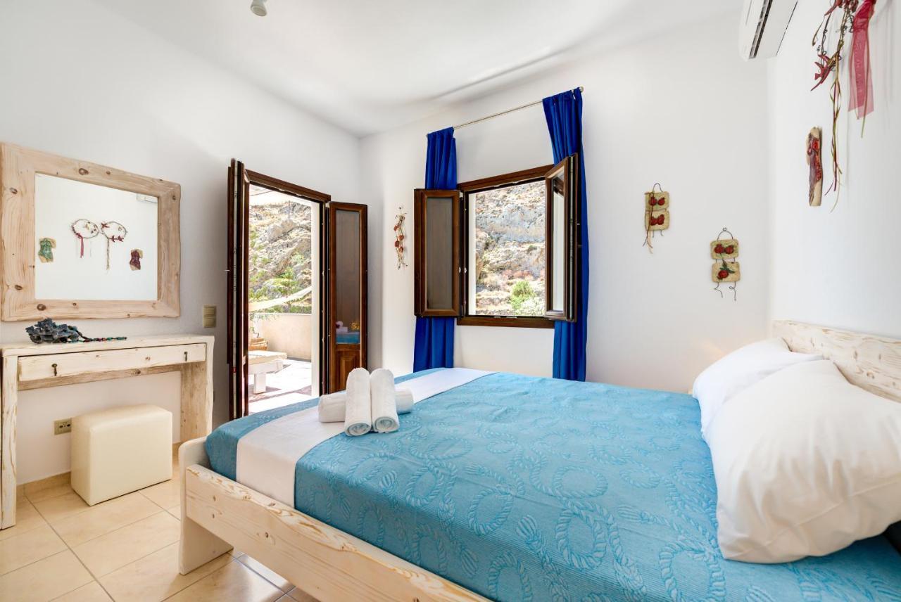 Moschatos Beach House Kamári 外观 照片