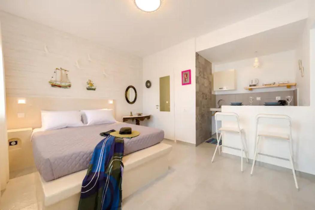 Moschatos Beach House Kamári 外观 照片